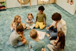 Hilarious-Simon-Says-Commands-For-Kids-768×512